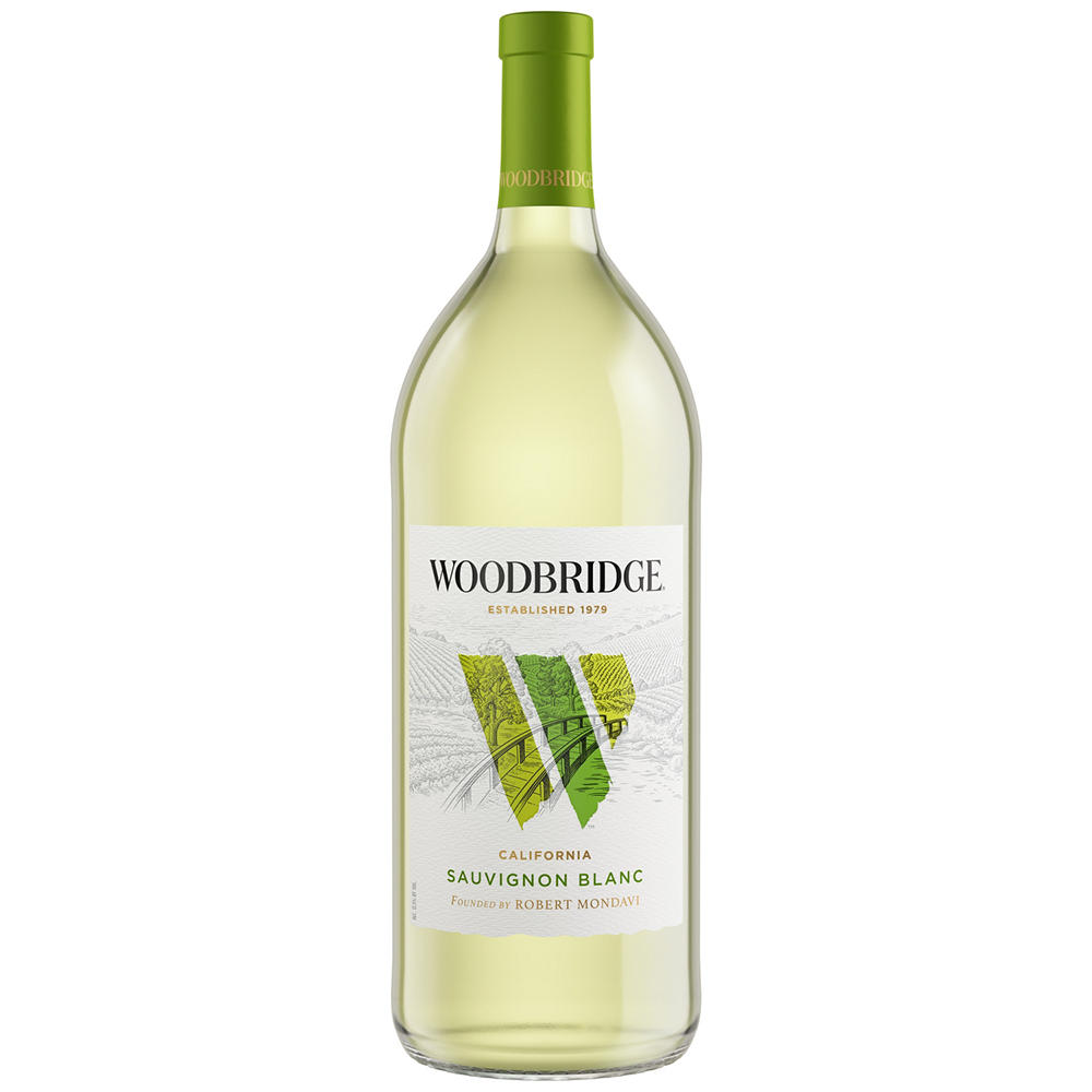 Woodbridge Sauvignon Blanc White Wine 1.5 L Bottle, 1.5 L
