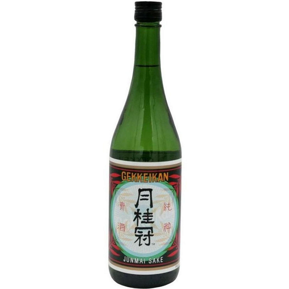 Gekkeikan Junmai Sake, 750 mL