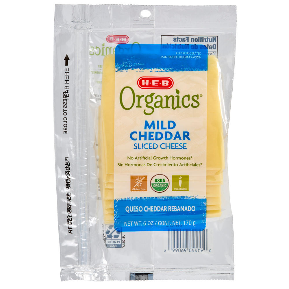 H-E-B Organics Mild Cheddar Cheese, Slices, 6 oz