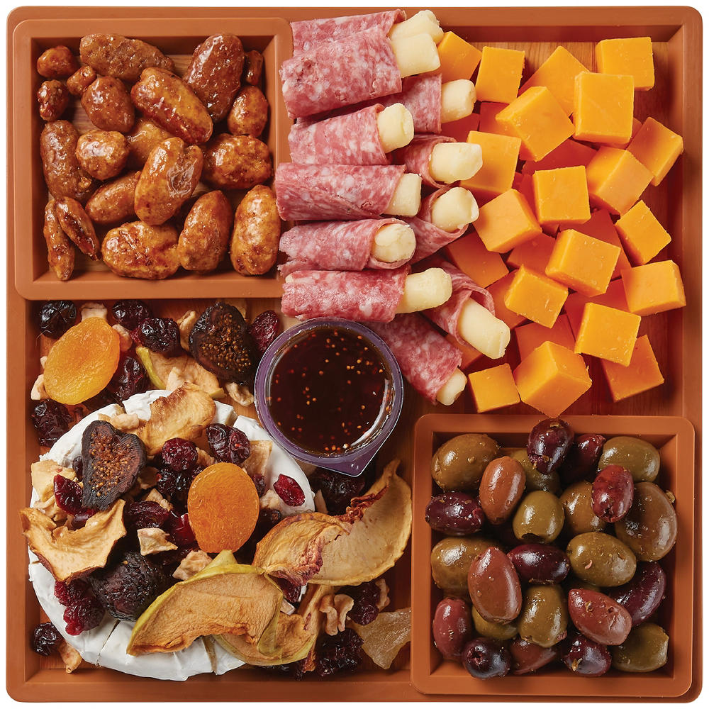 H-E-B Deli Cheese Board - Everyone's Favorite, Serves 8 - 10