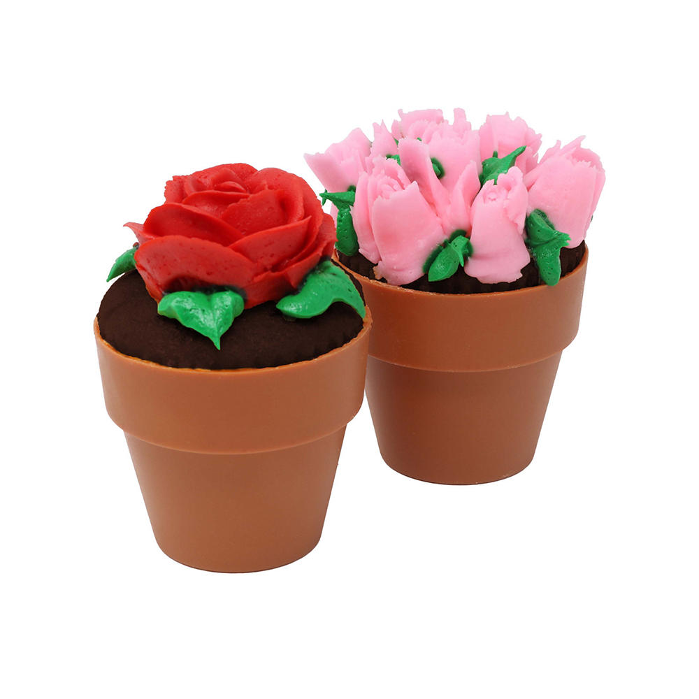H-E-B Bakery Chocolate Cupcake Flower Pot with Elite Icing, Floral Designs Vary, 1 ct