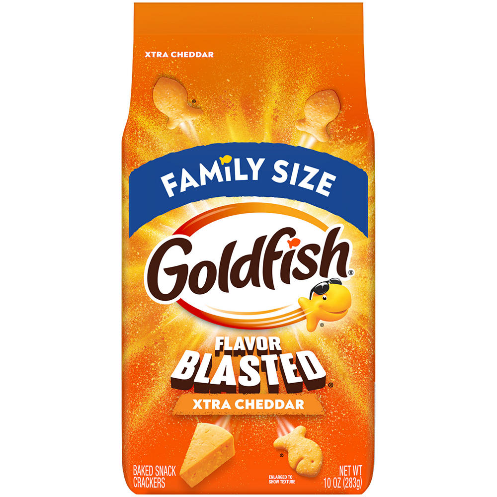 Goldfish Flavor Blasted Xtra Cheddar Crackers - Family Size, 10 oz