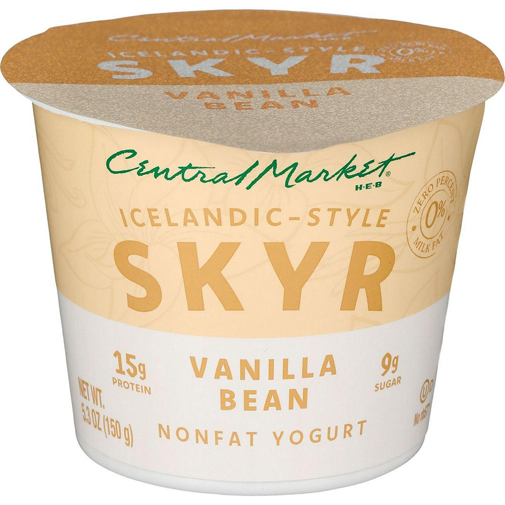 Central Market 15g Protein Icelandic Style Skyr Nonfat Yogurt - Vanilla Bean, 5.3 oz