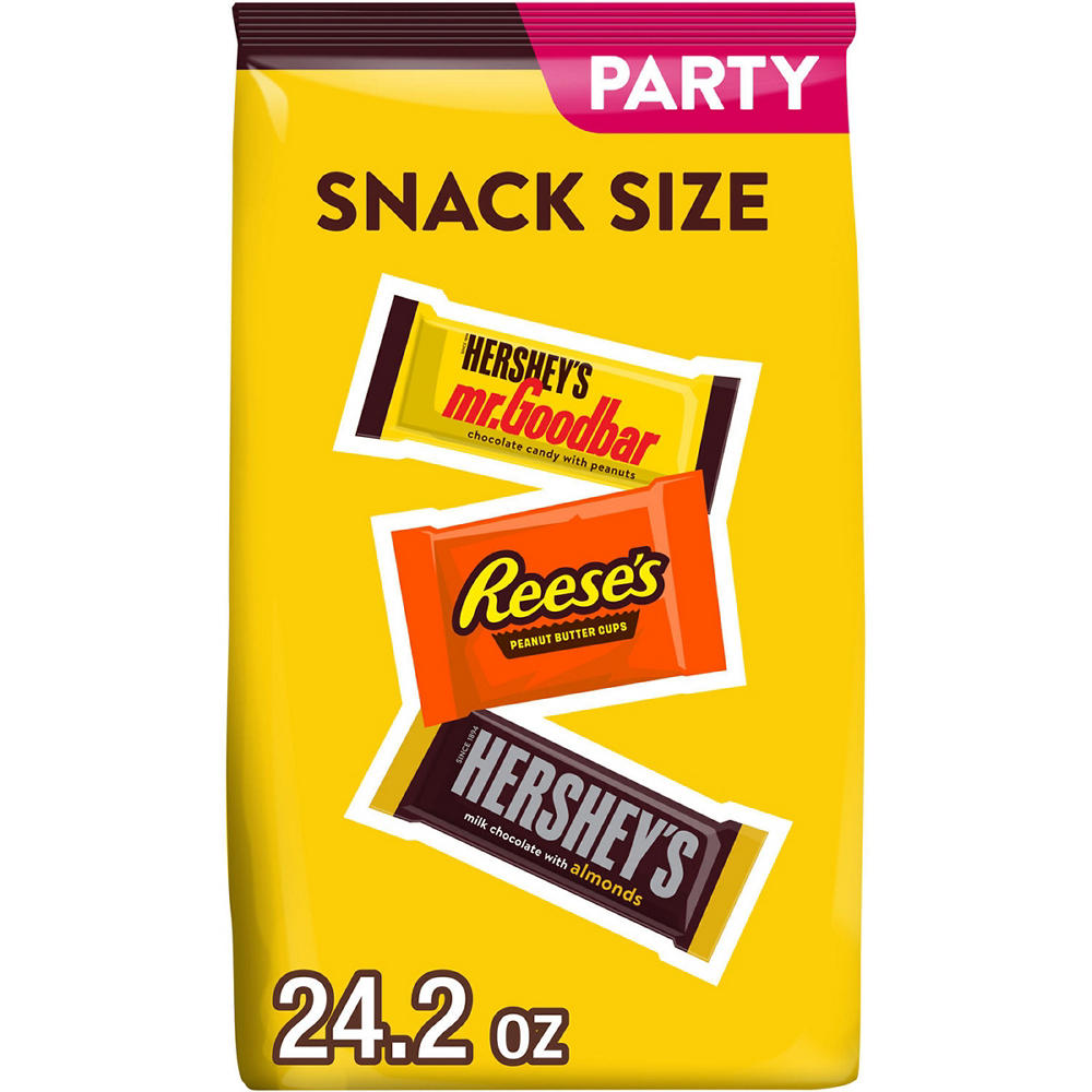Hershey's & Reese's Assorted Snack Size Candy - Party Pack, 24.2 oz