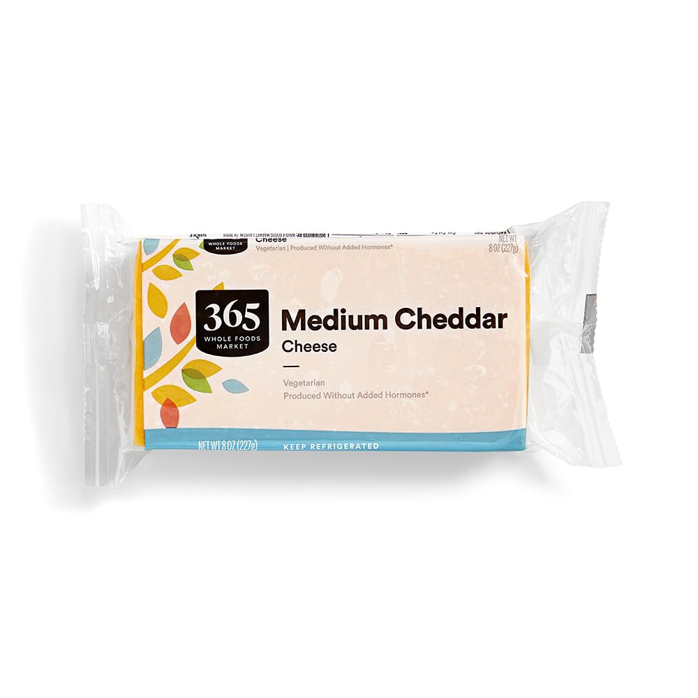 365 by Whole Foods Market Medium Cheddar Bar, 8 oz