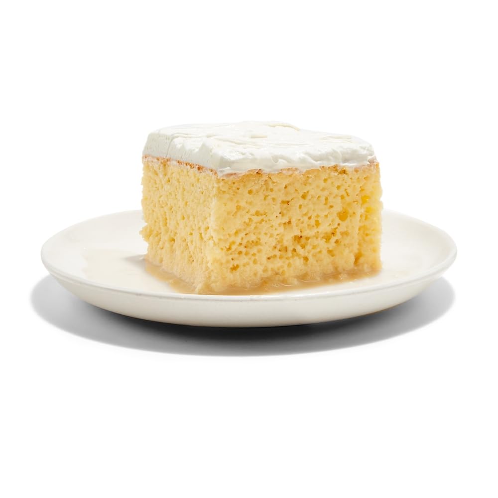 Cake Slice Tres Leches Square, 3 Ounce