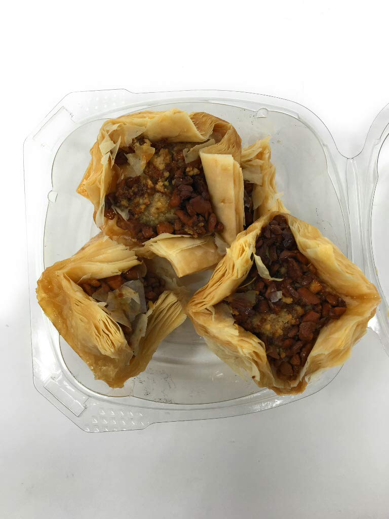 Baklava Cashew Birds Nest 4 Count, 4 Ounce