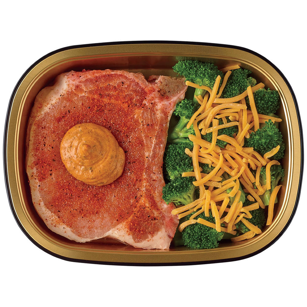 Meal Simple by H-E-B Seasoned Bone-in Pork Rib Chop & Cheesy Broccoli, Avg. 0.95 lb