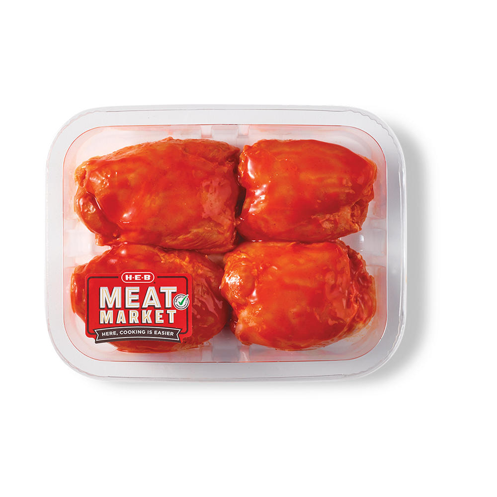 H-E-B Meat Market Marinated Boneless Chicken Thighs - Hot Wing Sauce, Avg. 1.5 lbs